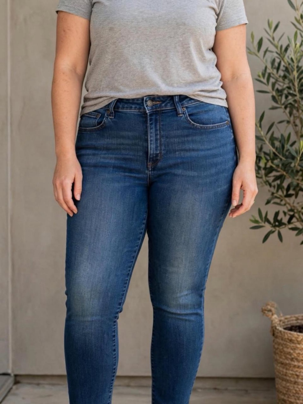 Sonoma Curvy Straight Jeans 10S Short Medium Wash Size 10